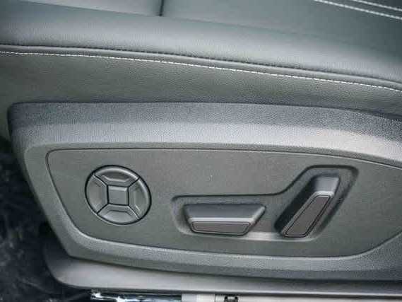 Thumbnail: 2026 Audi Q4 e-tron - 20
