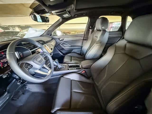 Thumbnail: 2025 Audi Q3 - 19