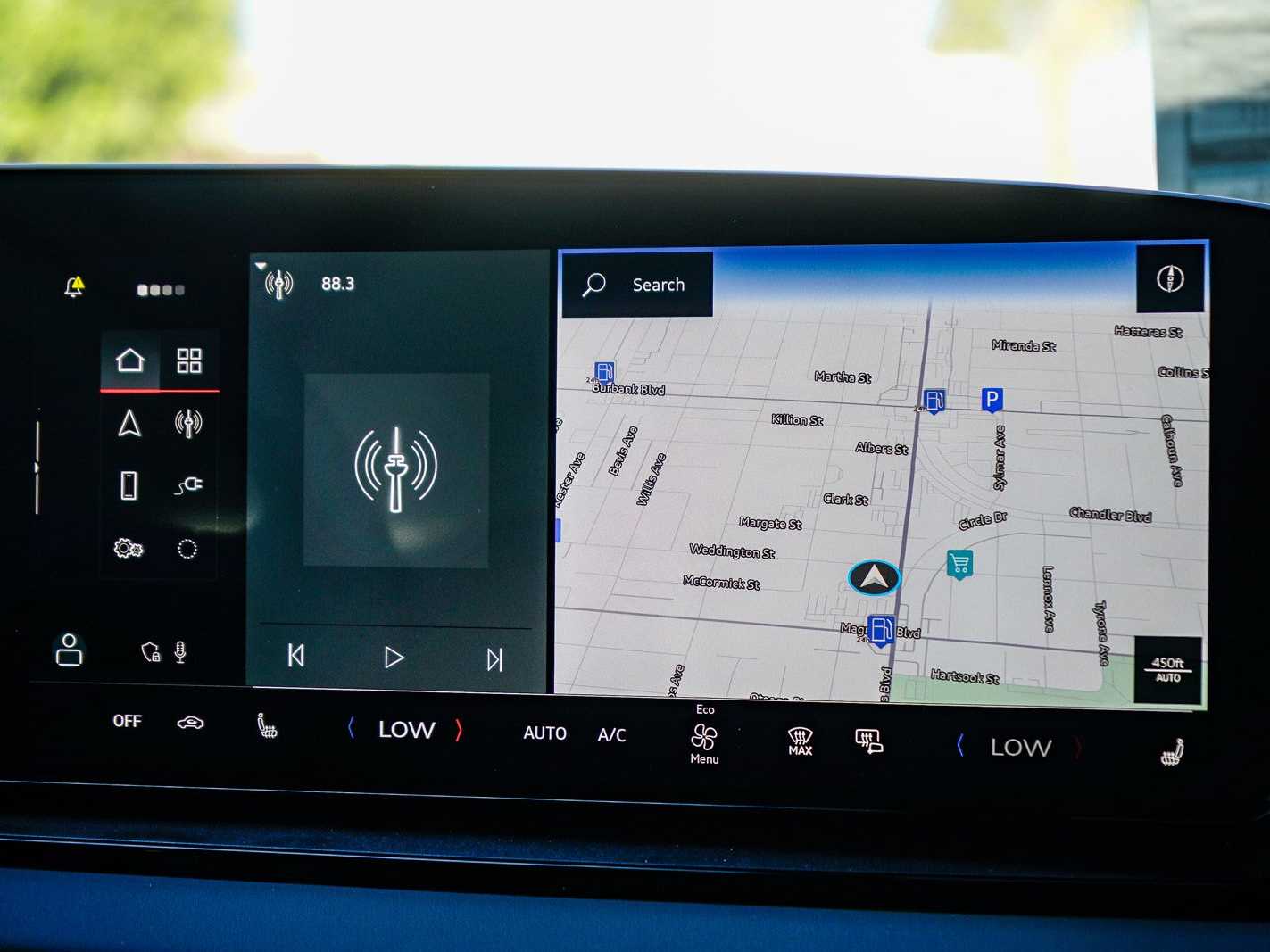 Thumbnail: 2025 Audi Q6 e-tron - 14