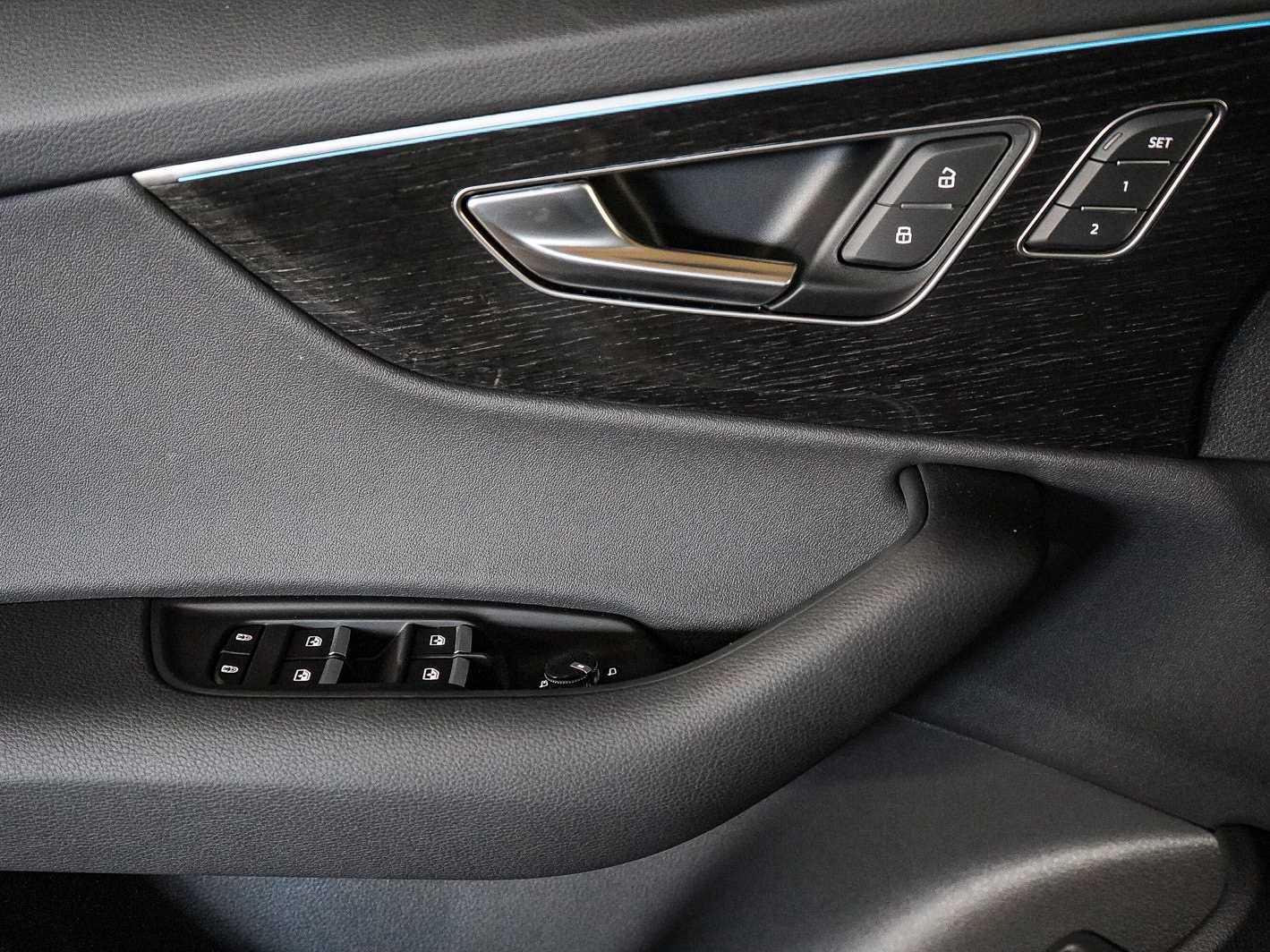 Thumbnail: 2026 Audi Q7 - 22