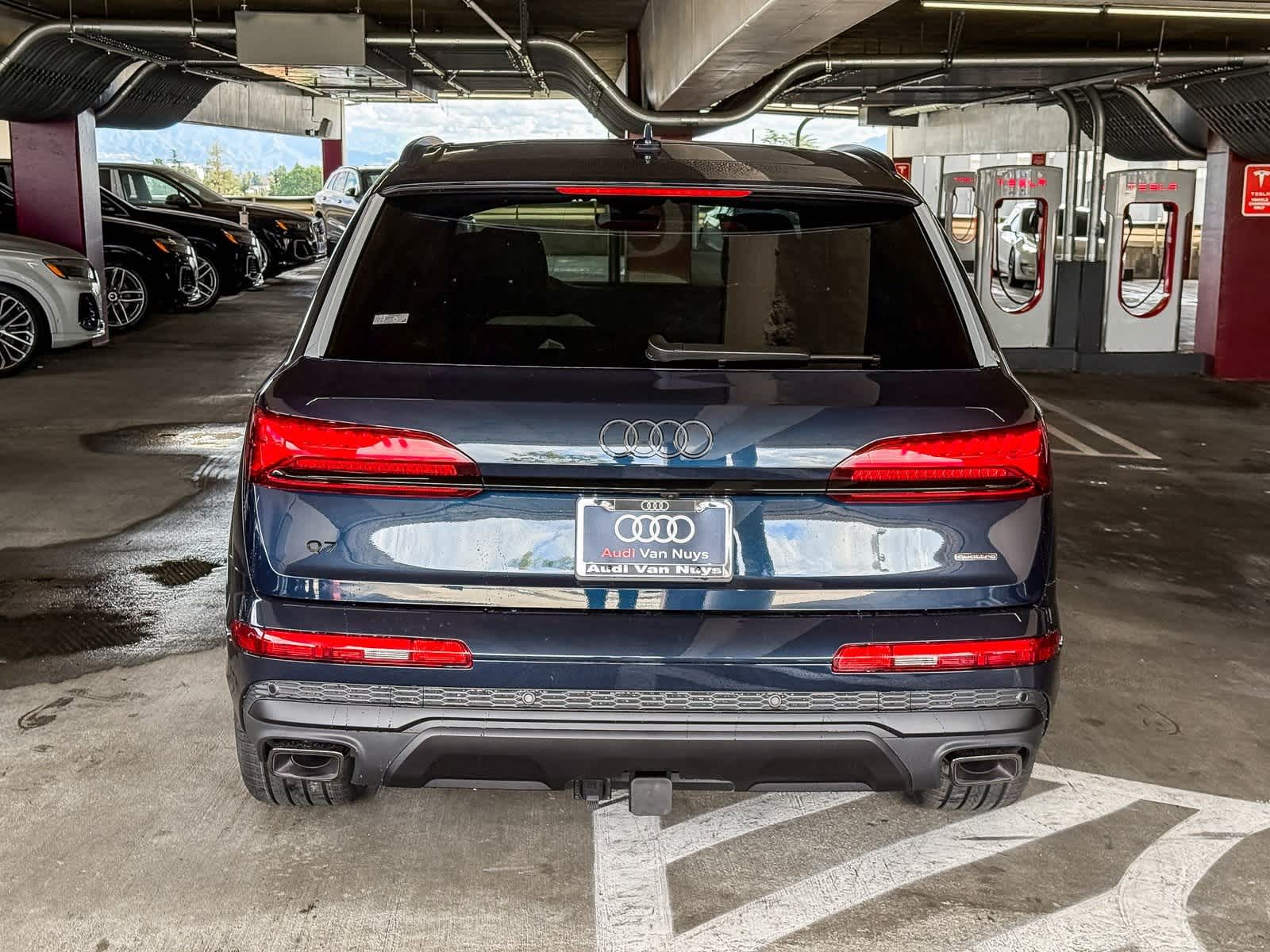 Thumbnail: 2026 Audi Q7 - 5