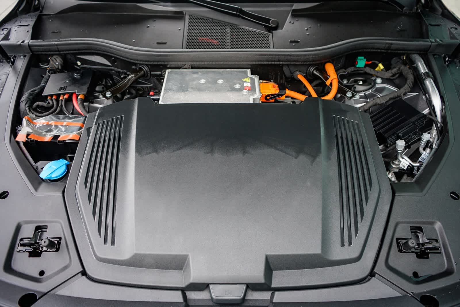 Thumbnail: 2023 Audi e-tron - 28