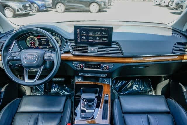 Thumbnail: 2022 Audi Q5 - 12