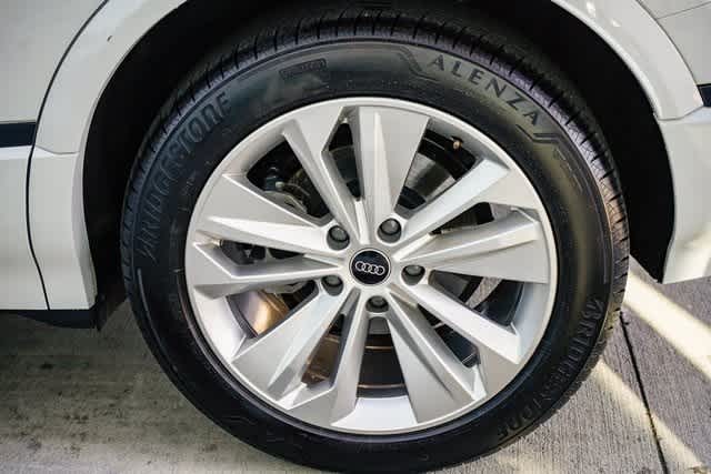 Thumbnail: 2025 Audi Q6 e-tron - 10