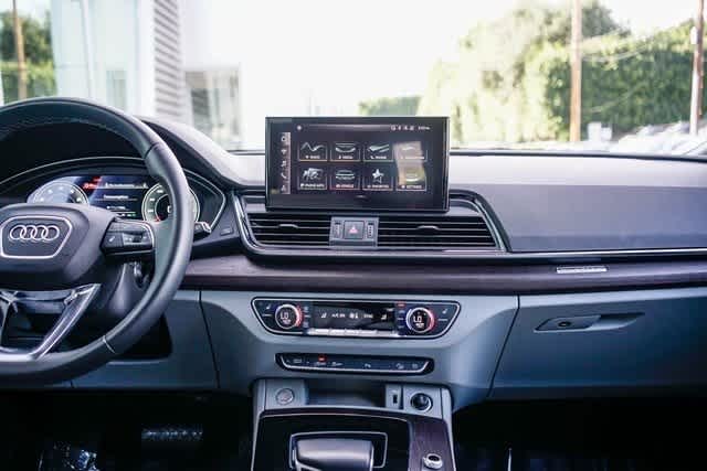 Thumbnail: 2021 Audi Q5 - 13