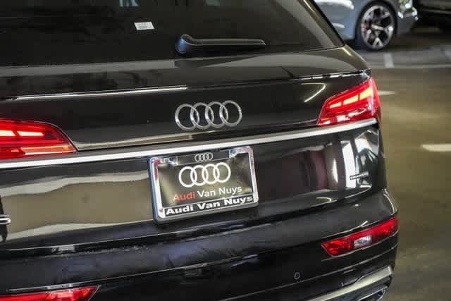 Thumbnail: 2025 Audi Q5 - 13