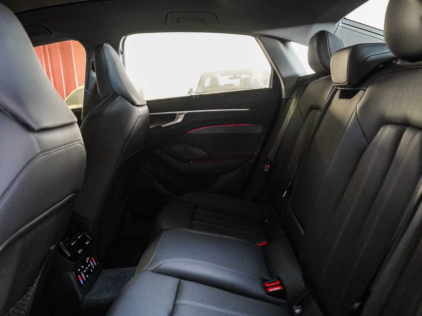 Thumbnail: 2026 Audi A6 - 18