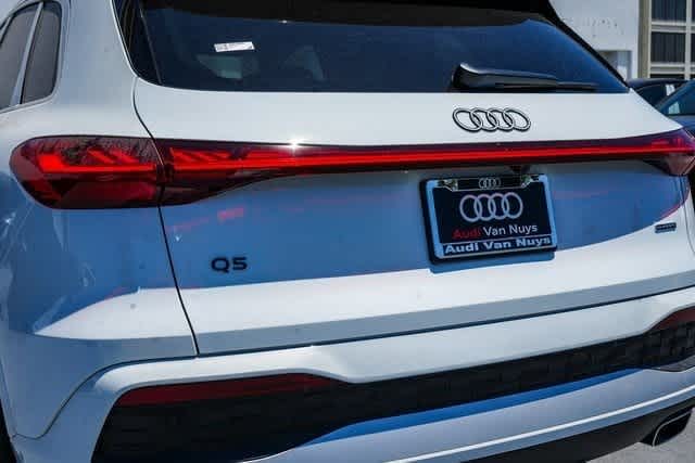 Thumbnail: 2025 Audi Q5 - 11