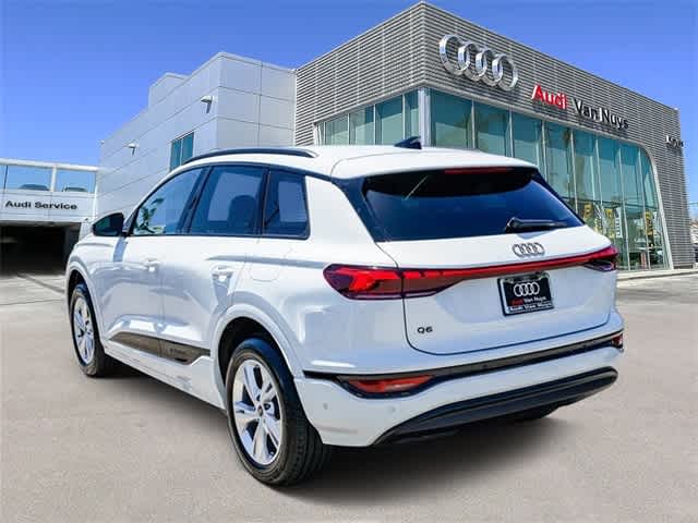 Thumbnail: 2025 Audi Q6 e-tron - 2