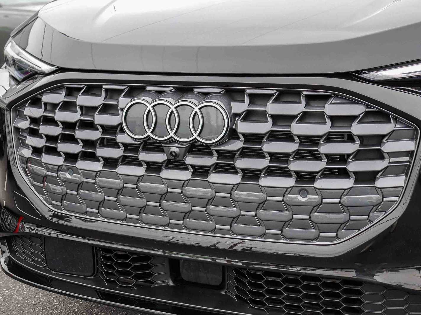 Thumbnail: 2025 Audi Q5 - 8
