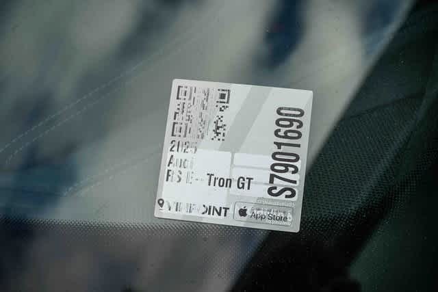 Thumbnail: 2025 Audi RS e-tron GT - 28