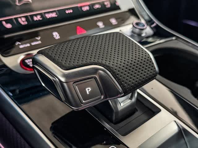 Thumbnail: 2026 Audi SQ8 - 24