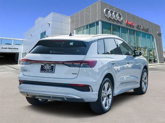 Thumbnail: 2023 Audi Q4 e-tron - 4