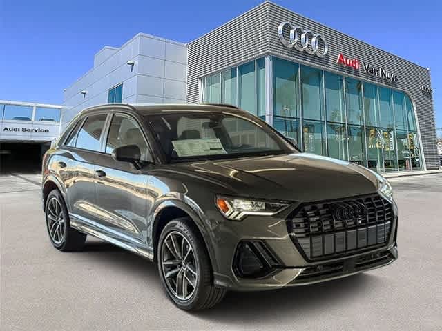 Thumbnail: 2025 Audi Q3 - 3
