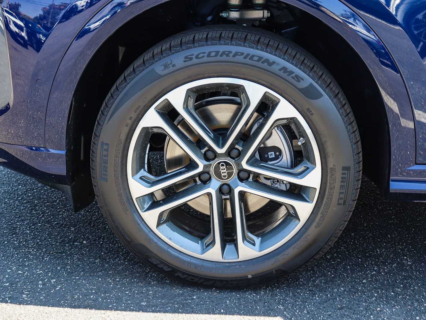 Thumbnail: 2026 Audi Q5 - 9
