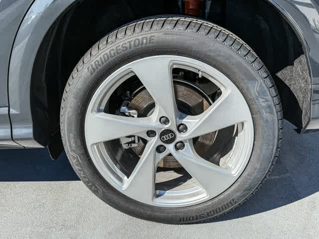 Thumbnail: 2025 Audi Q5 - 8