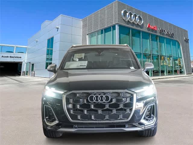 Thumbnail: 2025 Audi SQ7 - 6