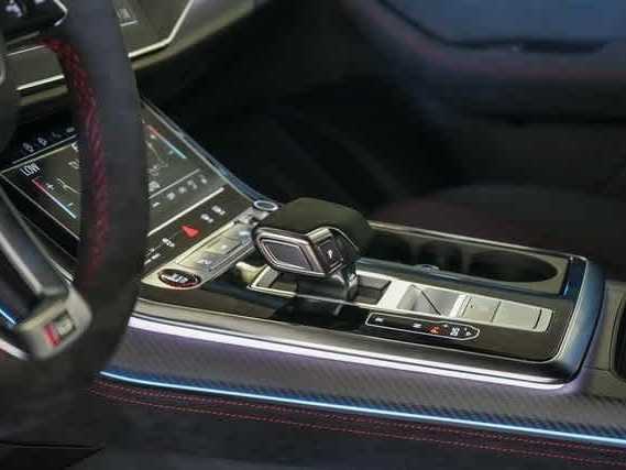 Thumbnail: 2025 Audi RS Q8 - 35