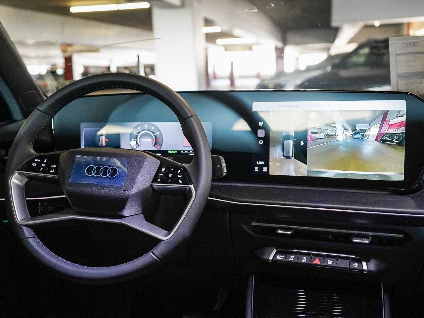 Thumbnail: 2026 Audi Q3 - 13