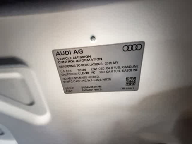 Thumbnail: 2025 Audi A8 - 28