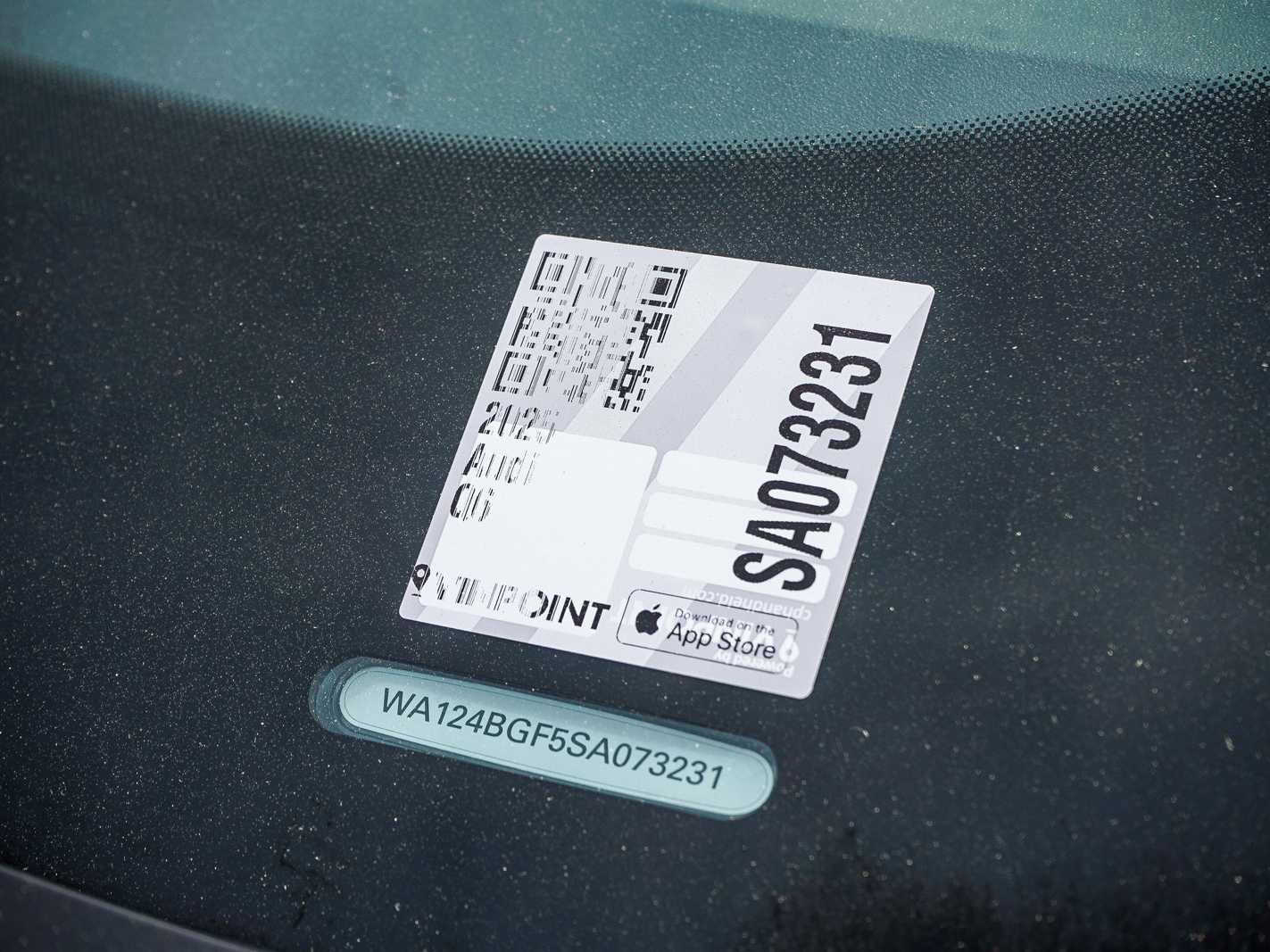 Thumbnail: 2025 Audi Q6 e-tron - 28