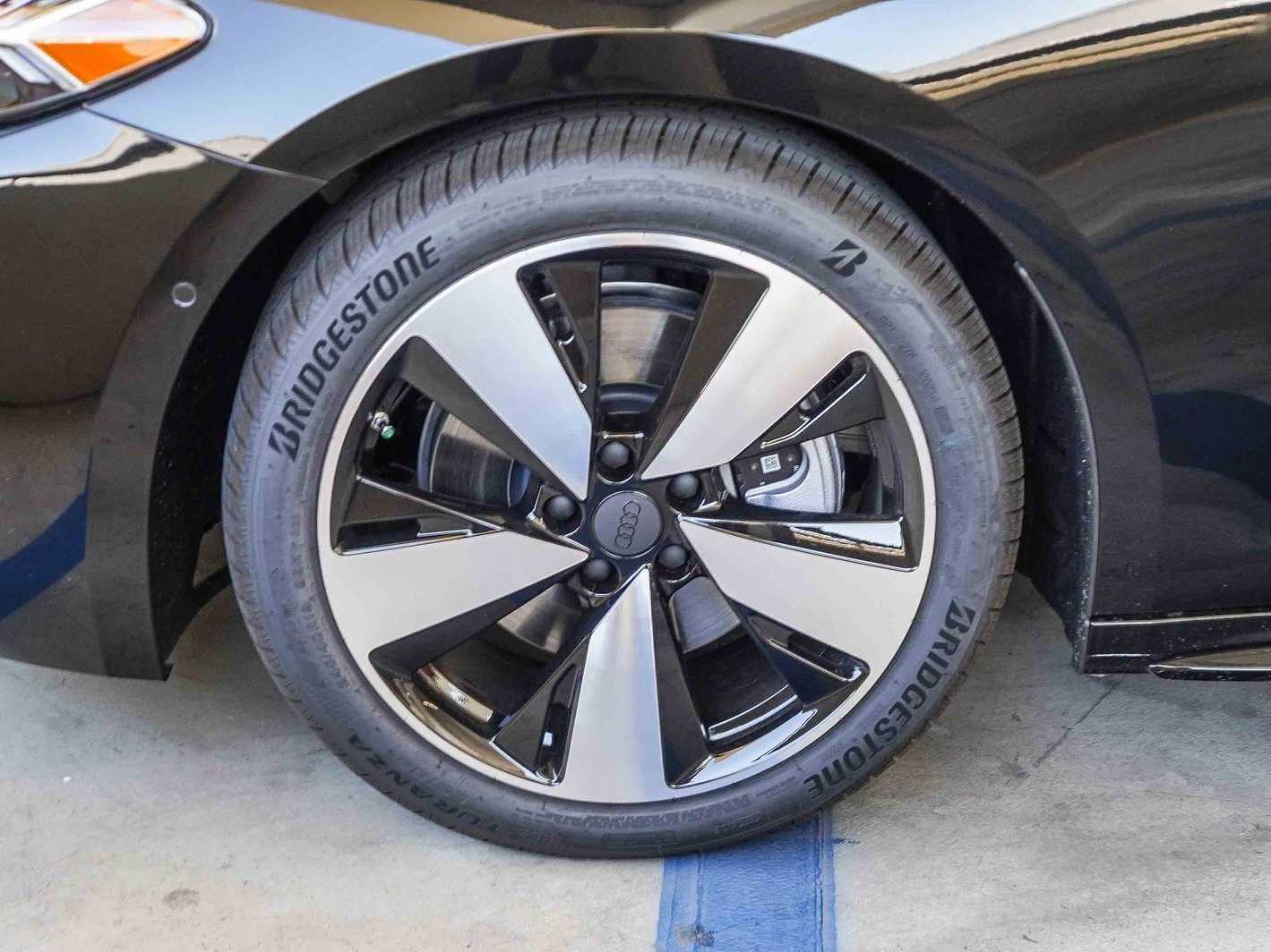 Thumbnail: 2026 Audi A5 - 10