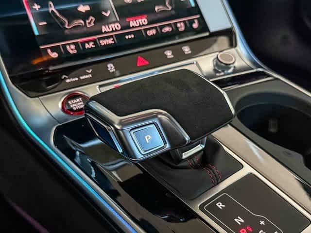 Thumbnail: 2026 Audi RS 6 - 24