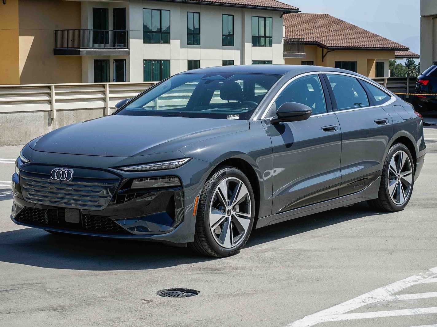 2025 Audi e-tron Premium Plus -
                  Sherman Oaks, CA