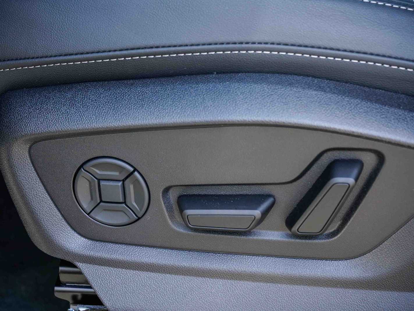 Thumbnail: 2026 Audi Q7 - 20