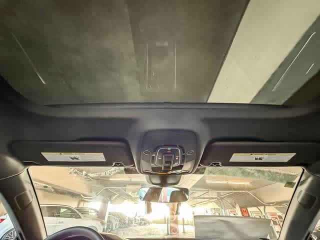 Thumbnail: 2025 Audi RS 7 - 16