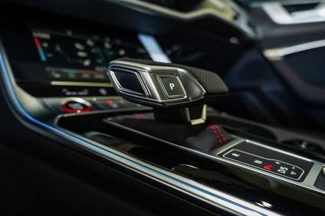 Thumbnail: 2025 Audi RS 7 - 25