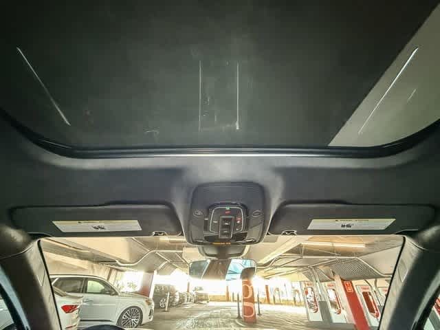 Thumbnail: 2026 Audi RS 6 - 16