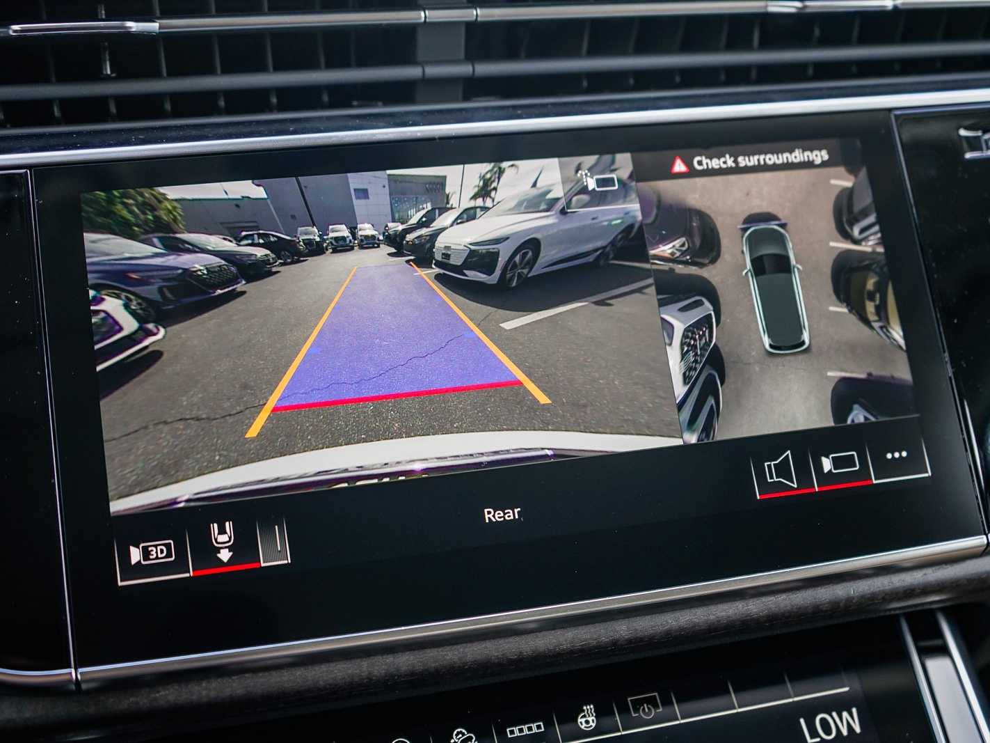 Thumbnail: 2026 Audi Q7 - 24