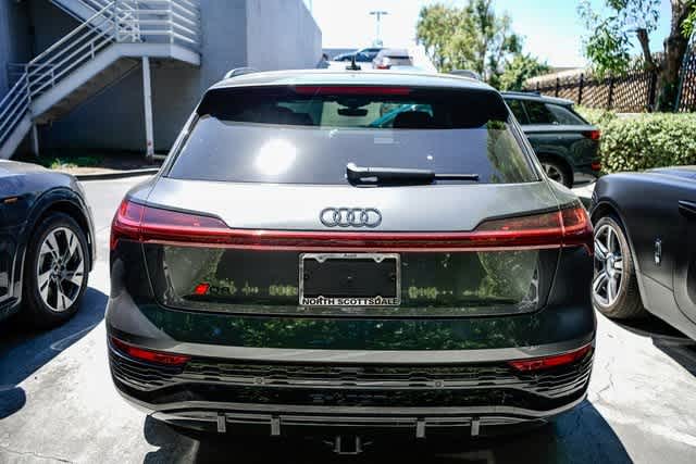 Thumbnail: 2024 Audi Q8 e-tron - 3