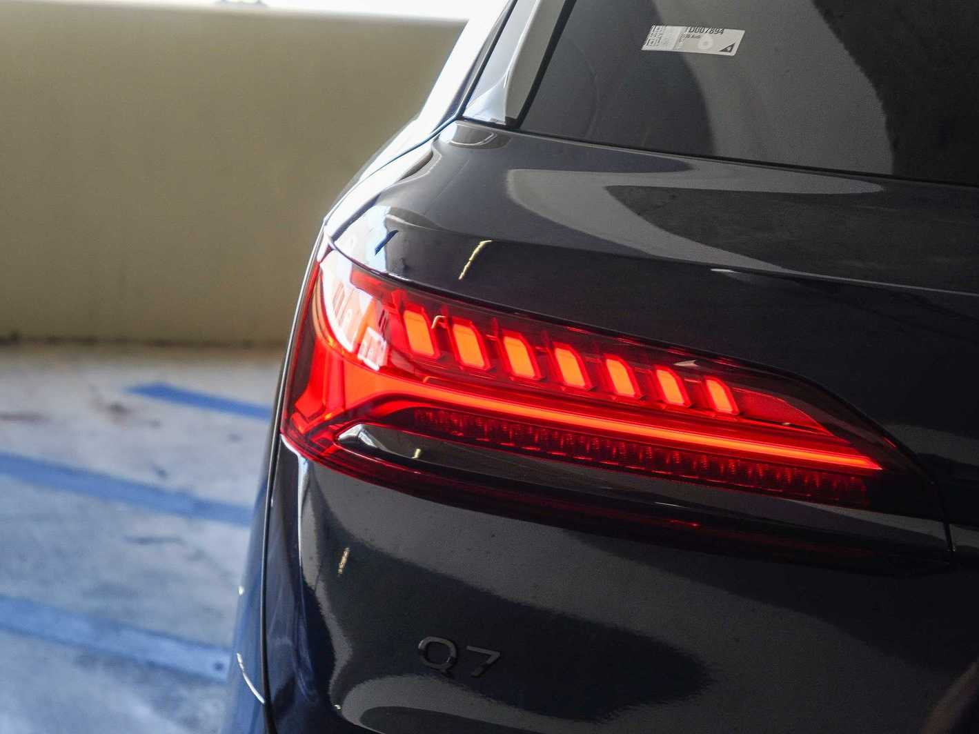 Thumbnail: 2026 Audi Q7 - 7