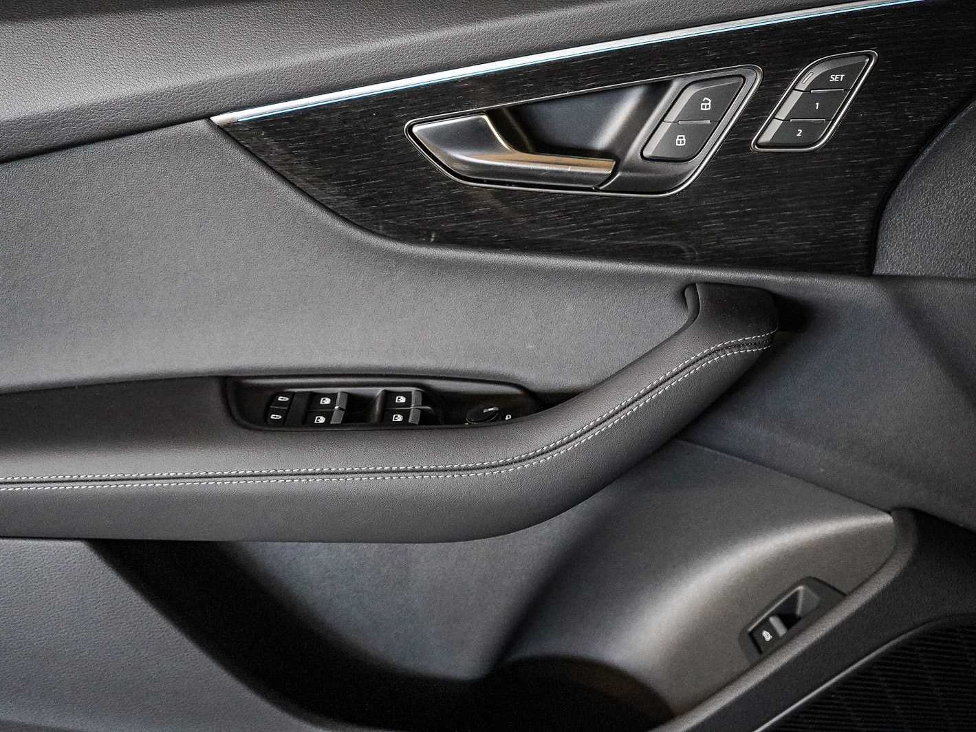 Thumbnail: 2026 Audi Q7 - 22