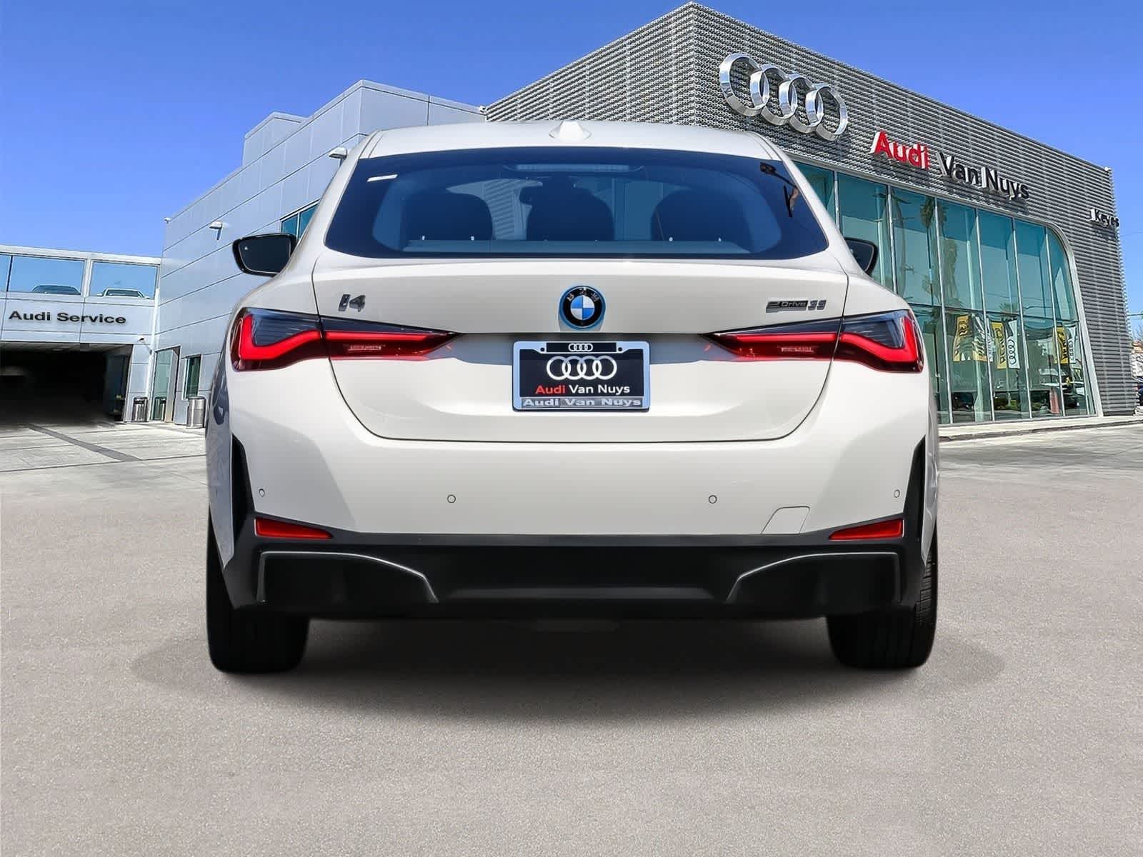 Thumbnail: 2023 BMW i4 - 2