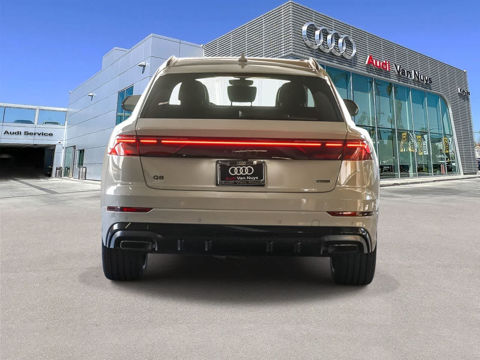 Thumbnail: 2026 Audi Q8 - 5