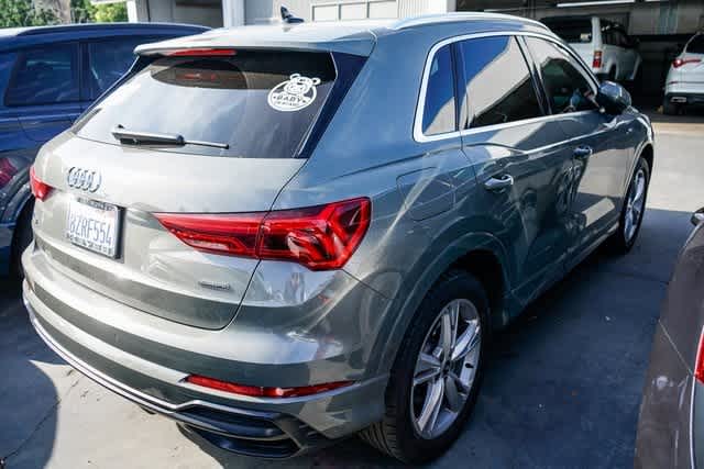 Thumbnail: 2022 Audi Q3 - 4