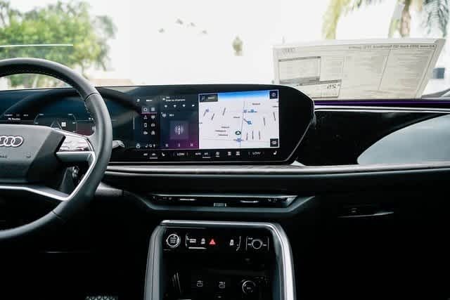 Thumbnail: 2025 Audi Q5 - 13