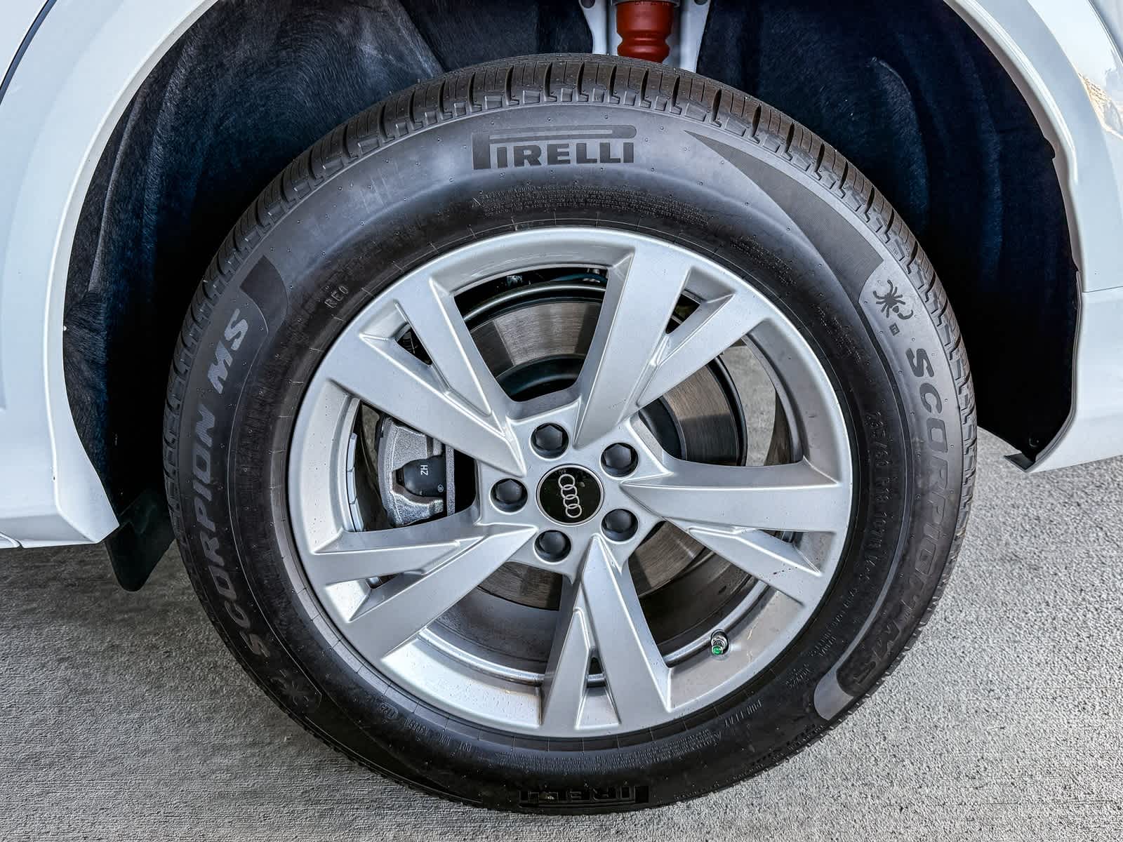 Thumbnail: 2025 Audi Q5 - 8