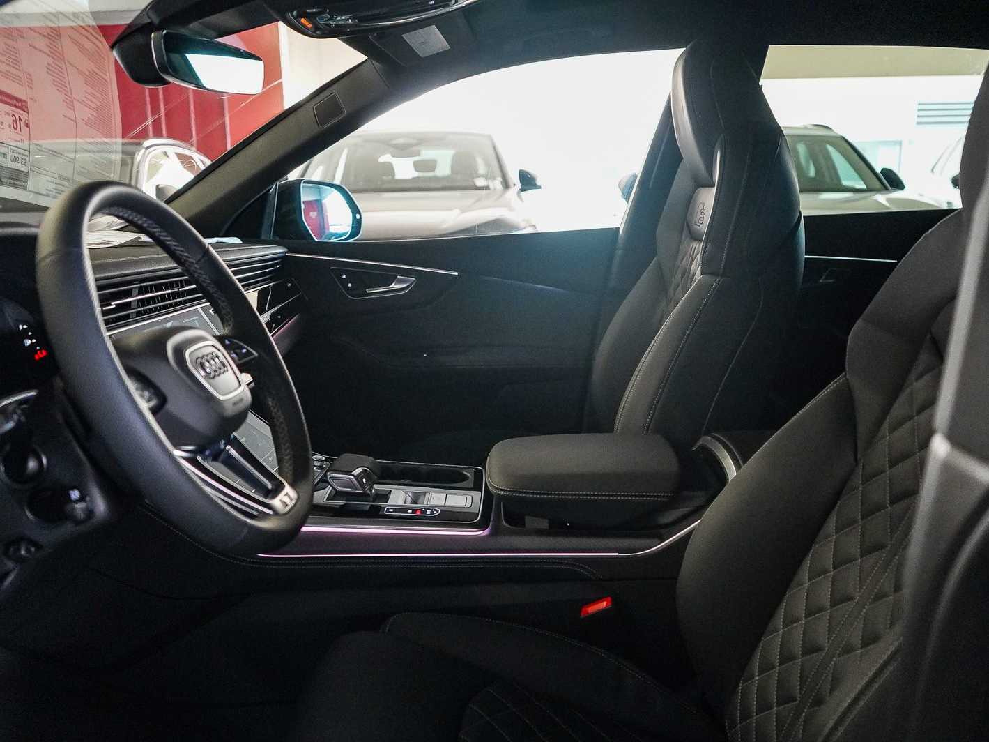 Thumbnail: 2026 Audi SQ8 - 19