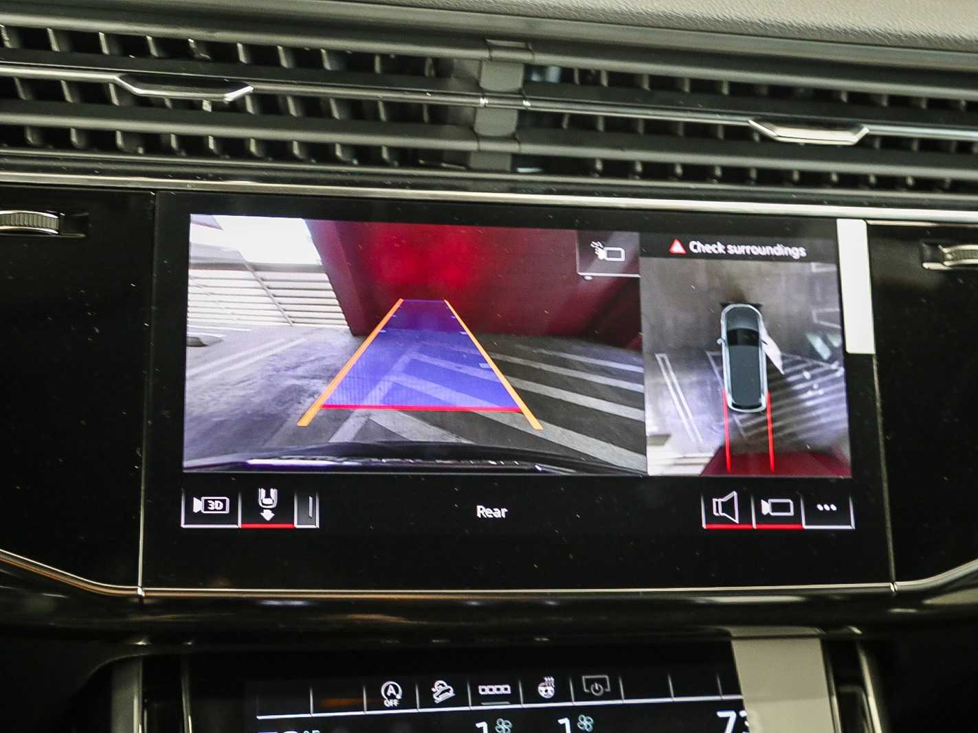 Thumbnail: 2026 Audi Q7 - 23