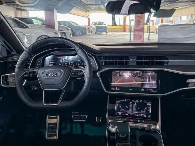 Thumbnail: 2025 Audi RS 7 - 13