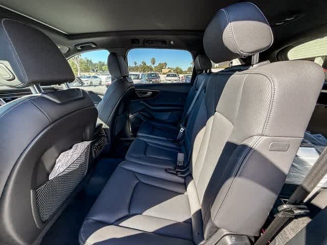 Thumbnail: 2026 Audi Q7 - 18