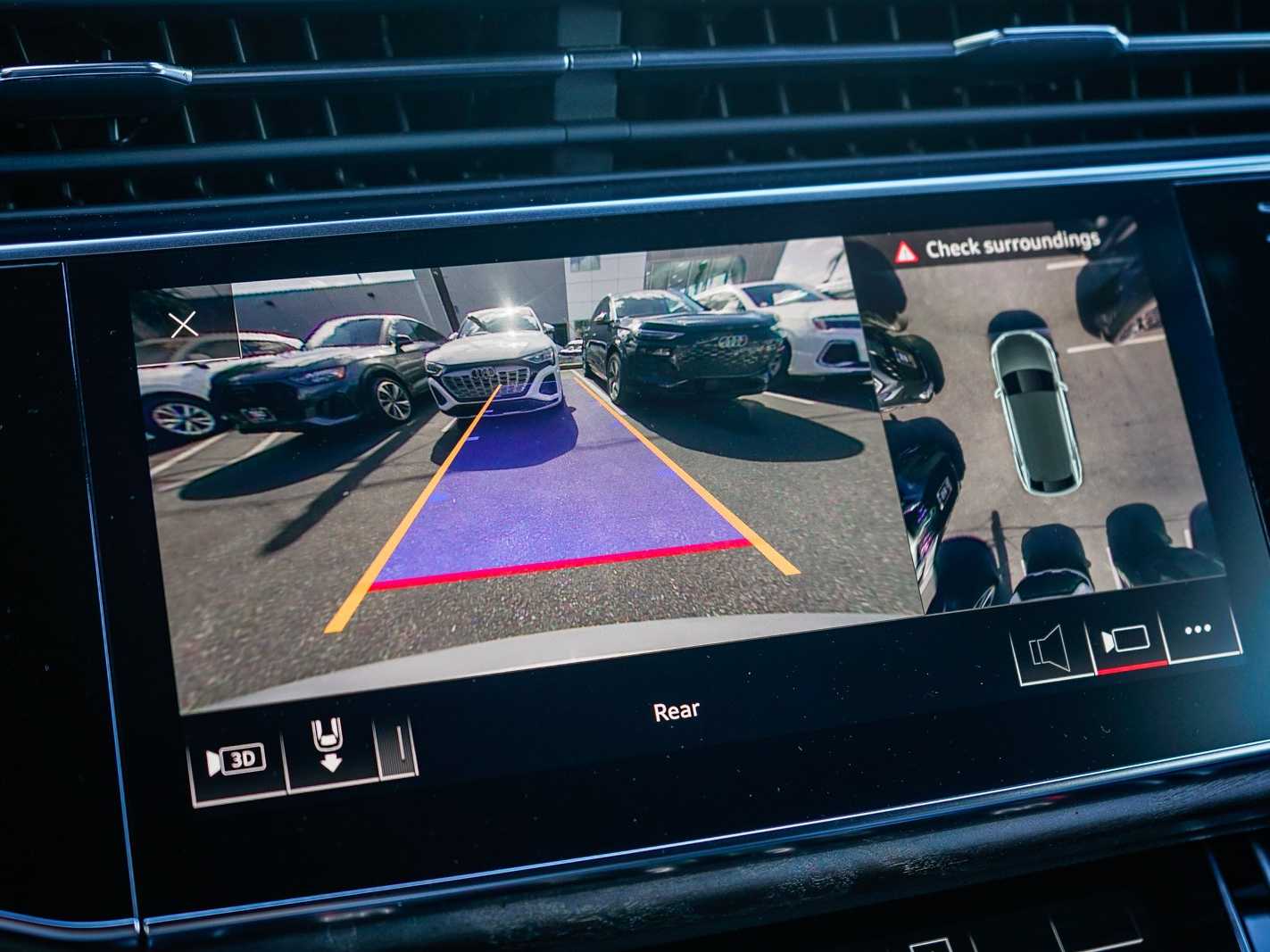 Thumbnail: 2019 Audi Q8 - 23