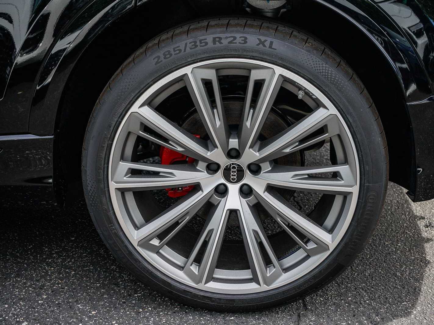 Thumbnail: 2026 Audi Q8 - 10