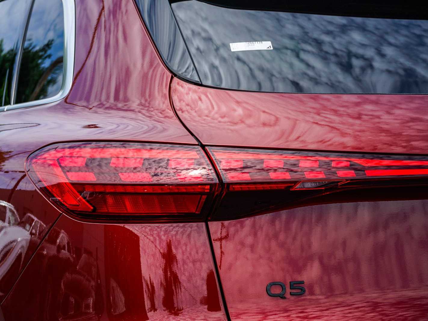 Thumbnail: 2025 Audi Q5 - 9