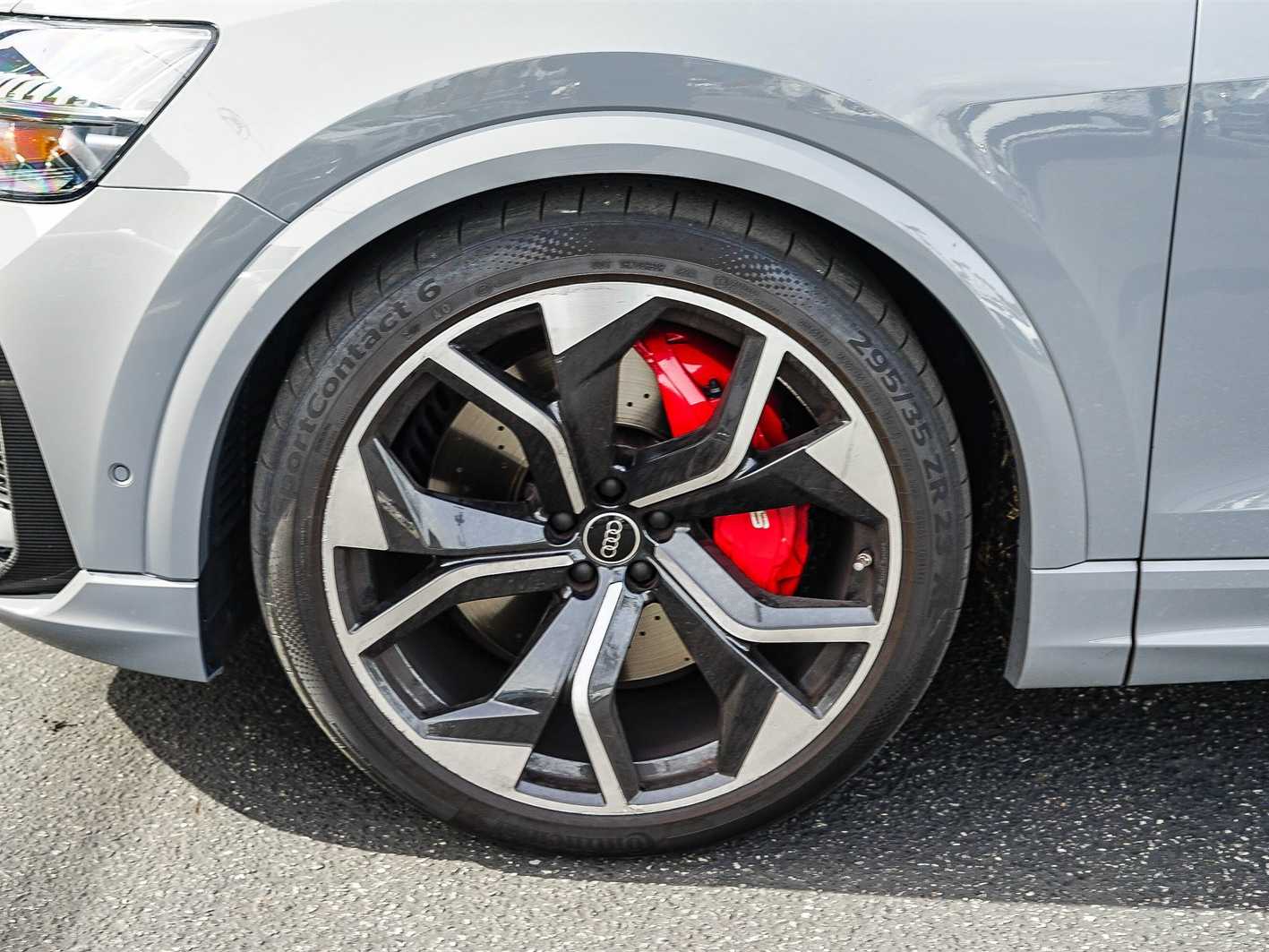 Thumbnail: 2023 Audi RS Q8 - 9