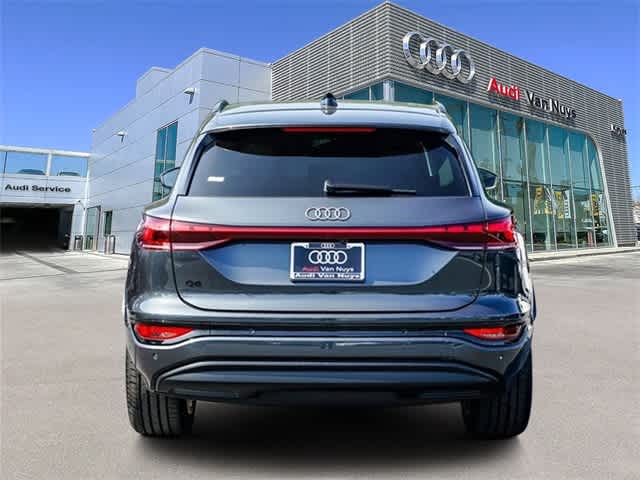 Thumbnail: 2025 Audi Q6 e-tron - 3